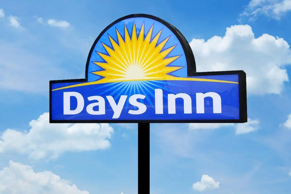 Days Inn By Wyndham Galt - Elk Grove South Exteriör bild