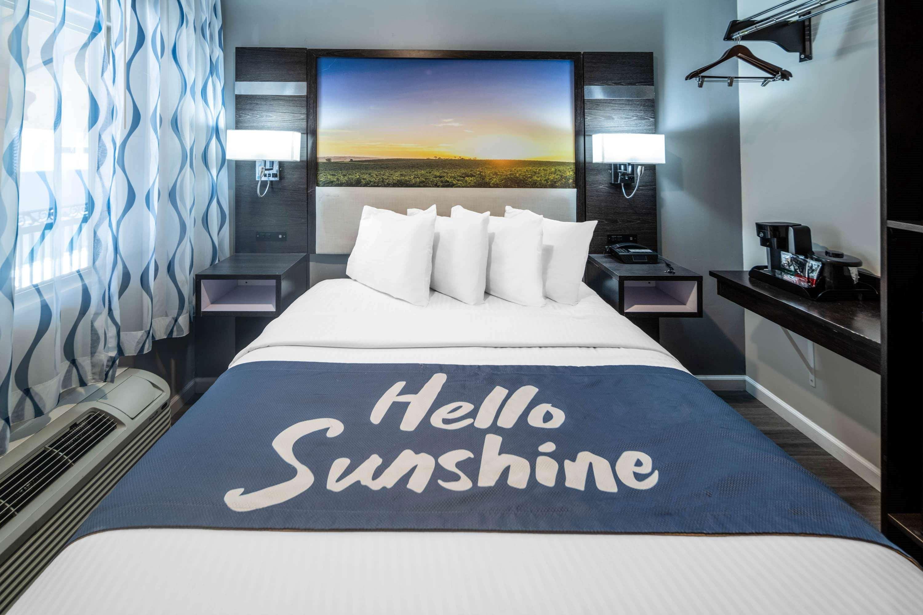 Days Inn By Wyndham Galt - Elk Grove South Exteriör bild