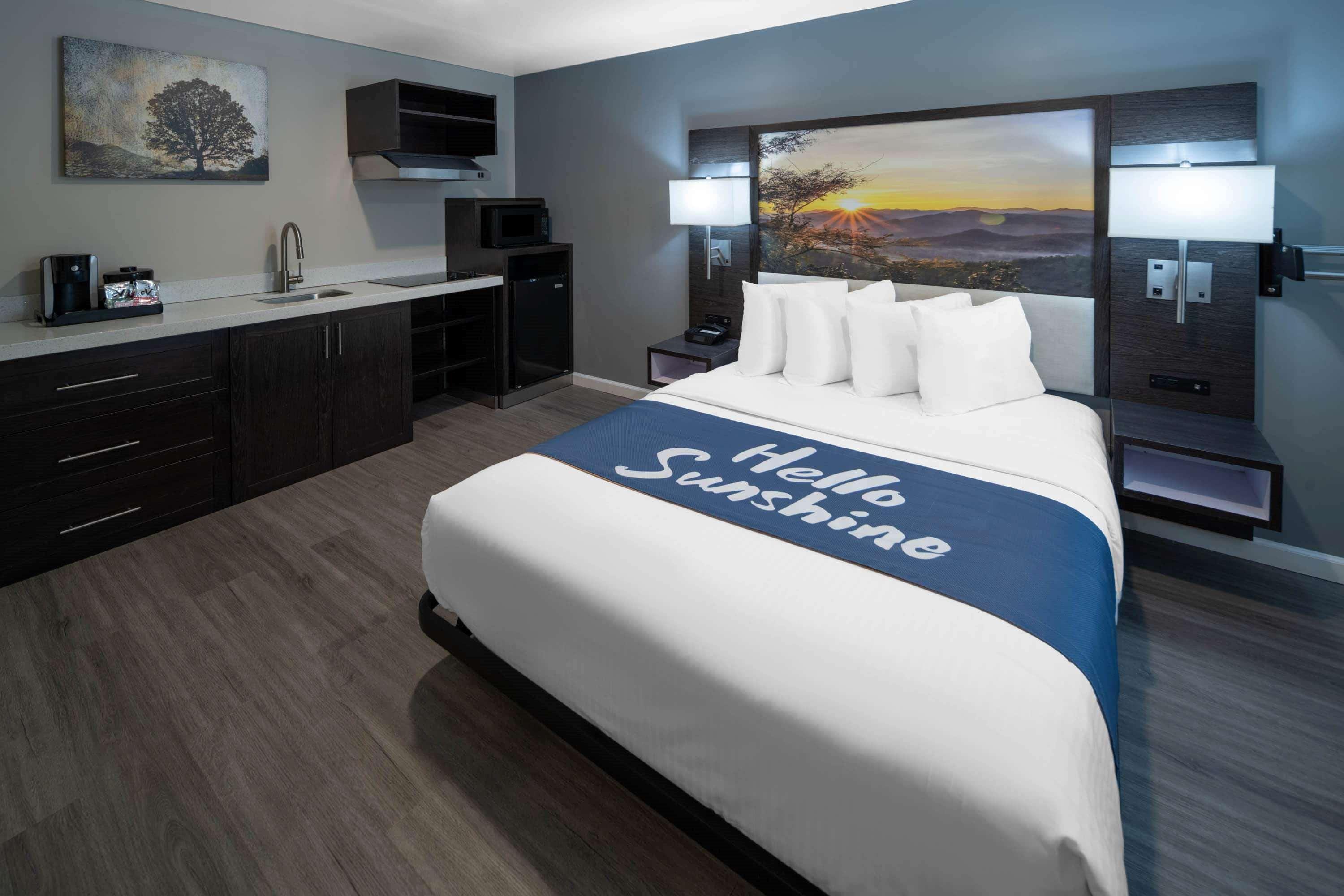 Days Inn By Wyndham Galt - Elk Grove South Exteriör bild